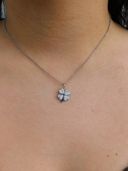 Colar Trevo Brilhante